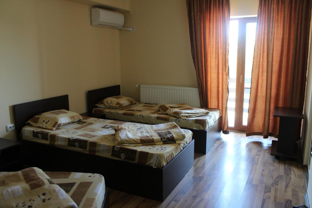 Hotel Casa Mario à Galaţi Extérieur photo